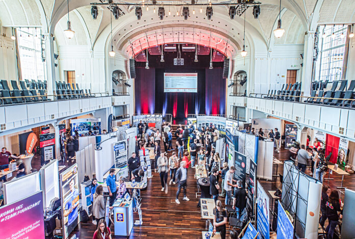 Ausbildungs- und Hochschulmesse 2024_3488_©Foto Hoff