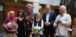 Kontraste im Kreishaus – Doppelausstellung von Silke Ballheimer und Rolf Großkopf noch bis 11. Juli zu sehen