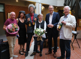 Kontraste im Kreishaus – Doppelausstellung von Silke Ballheimer und Rolf Großkopf noch bis 11. Juli zu sehen