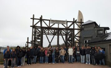 Maikammer-Hambach: Die 10. Klassen der Gebrüder Ullrich Realschule plus besuchen die Gedenkstätte des KZ Natzweiler-Struthof